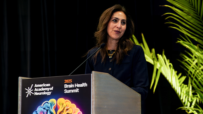 Rana R. Said, MD, FAAN, AAN Brain Health Committee Vice Chair, facilitates small group discussions at the Brain Health Summit